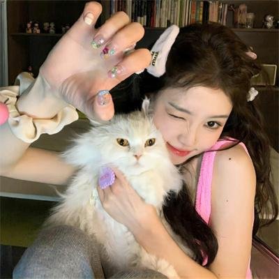 直播算命后我成了团宠